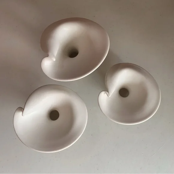 Set of 3 Calla Lily Tapered Candle Holders Studio Artist Pottery signed - Picture 3 of 10
